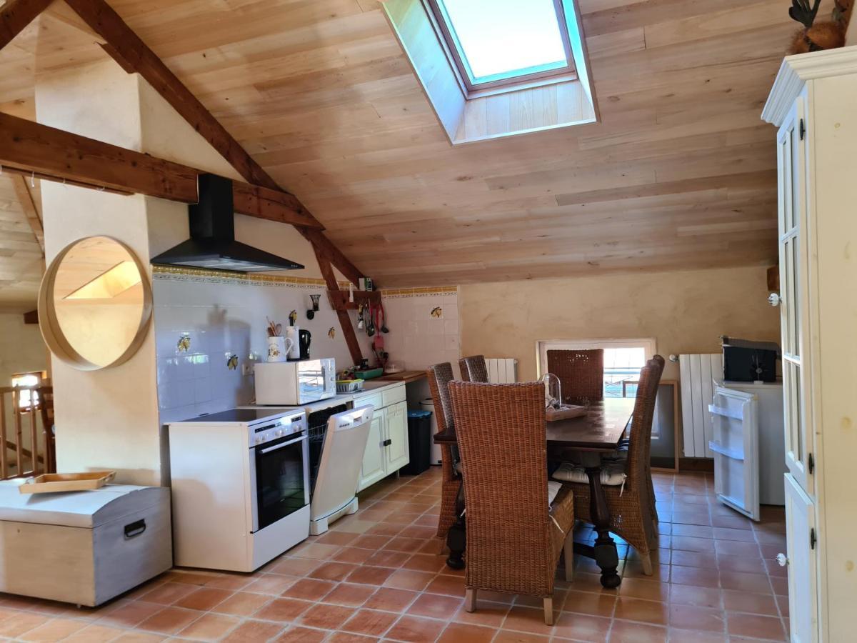 Le Coq En Repos Saint-Sylvestre-sur-Lot Exterior foto