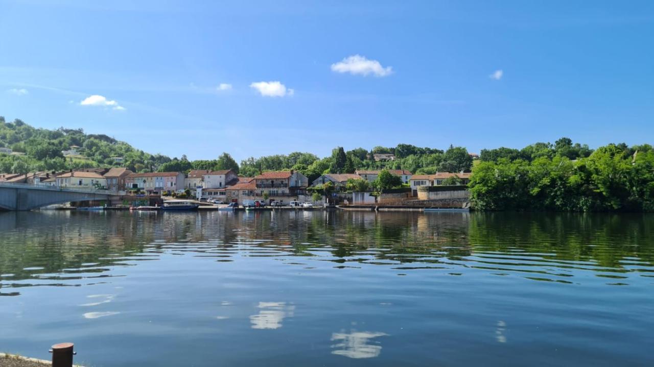 Le Coq En Repos Saint-Sylvestre-sur-Lot Exterior foto