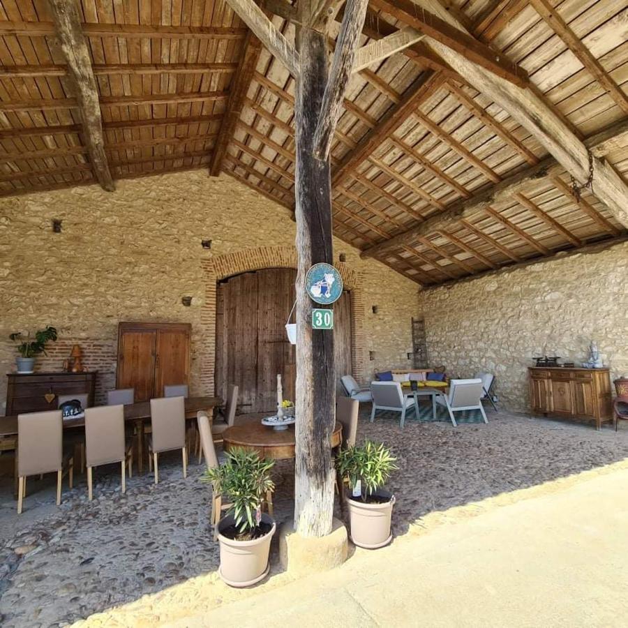 Le Coq En Repos Saint-Sylvestre-sur-Lot Exterior foto