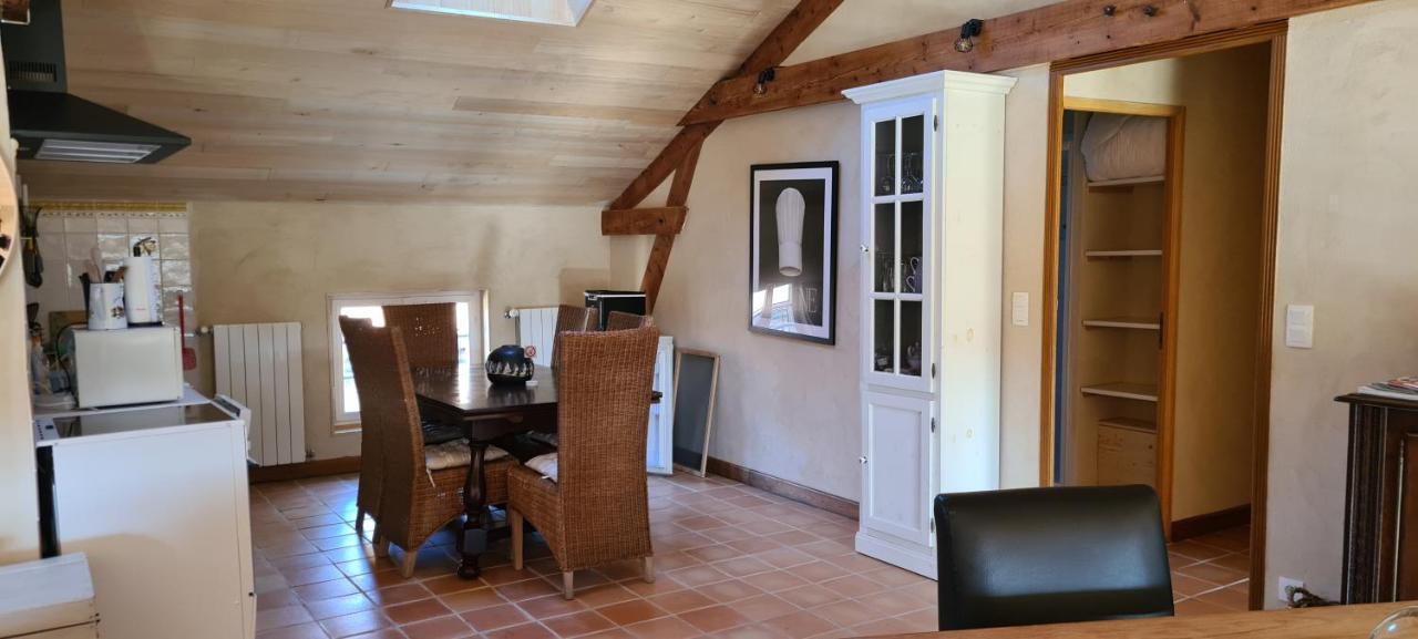 Le Coq En Repos Saint-Sylvestre-sur-Lot Exterior foto